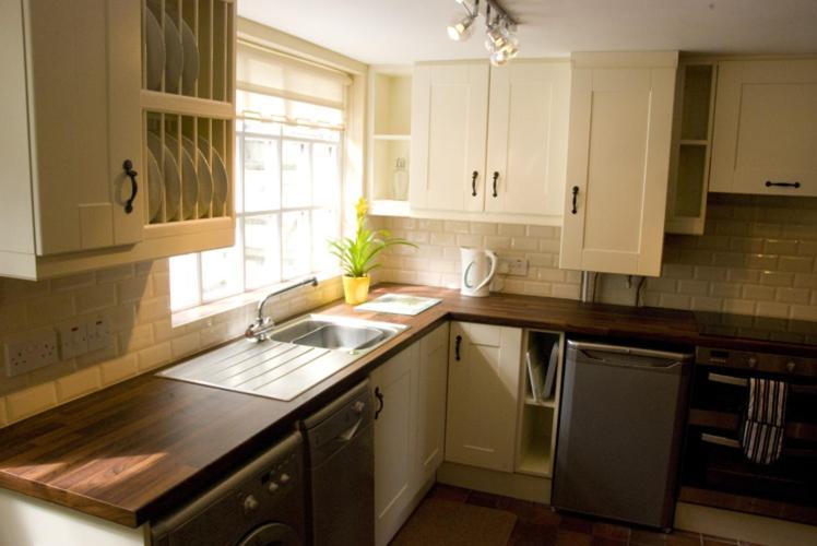 Slieve Donard Cottage Widows Row Cottages นิวคาสเซิล ภายนอก รูปภาพ