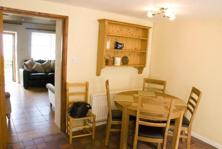 Slieve Donard Cottage Widows Row Cottages นิวคาสเซิล ภายนอก รูปภาพ